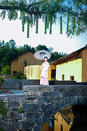 小山村-小女