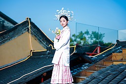 小山村-小女