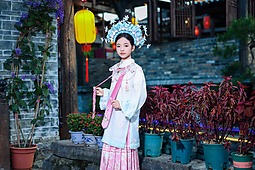 小山村-小女