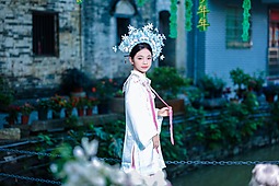 小山村-小女