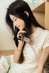 居家的女生