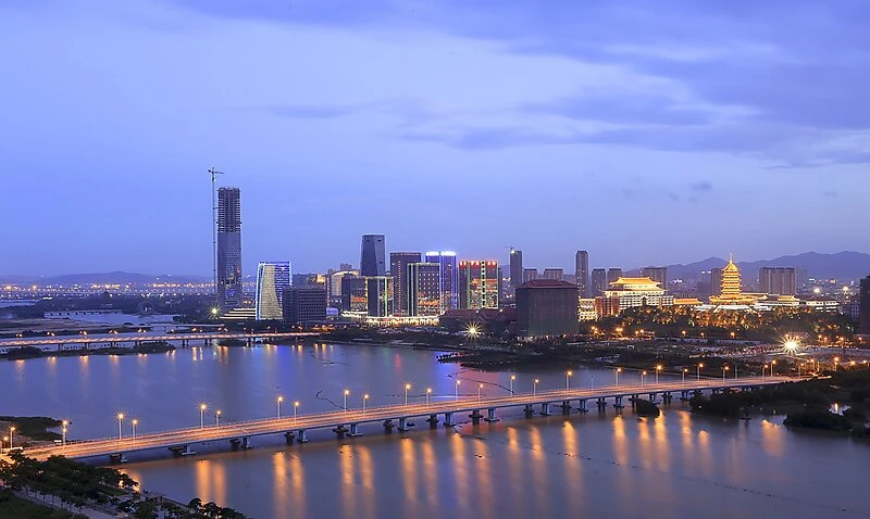 夜幕中的新城